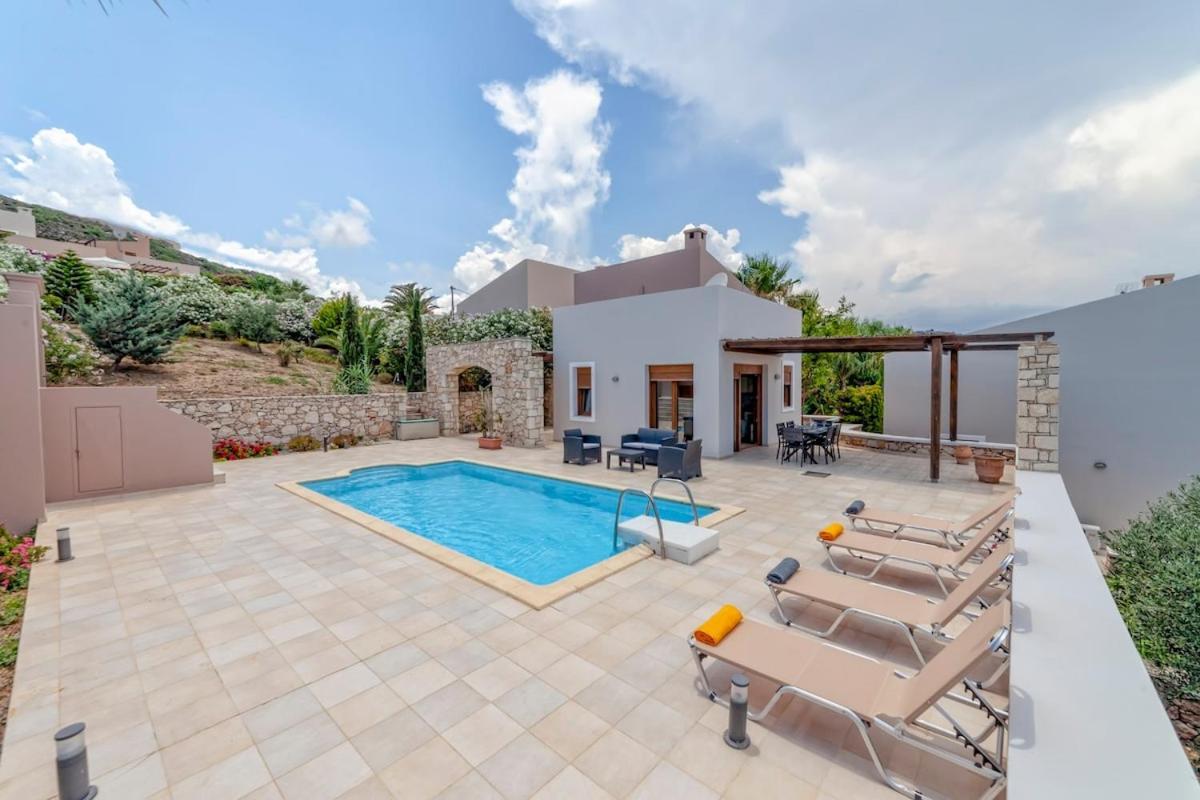 Karena Seaview Villa Йеранион Экстерьер фото
